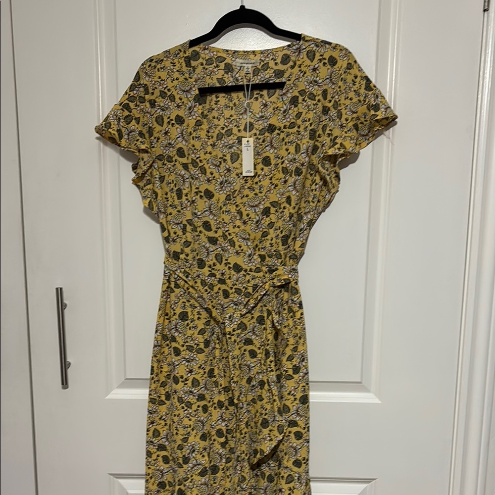 Max Studio Butter/Sage Yellow Floral Wrap Dress